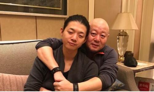 霍尊被女友曝黑料,火風(fēng)為兒子霍尊發(fā)聲尊兒很善良